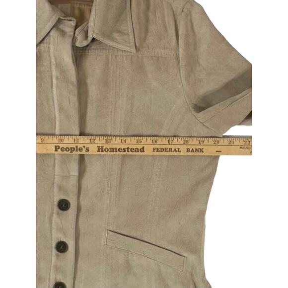 Chicos Faux Suede Jacket Size 1 Medium Tan Soft Button Placket Faux Pockets READ - Picture 8 of 11